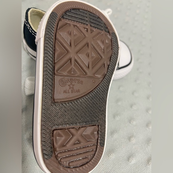 Baby size 3 lowtop converse - Picture 5 of 5
